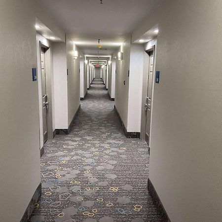 Days Inn & Suites By Wyndham Tahlequah Exterior foto