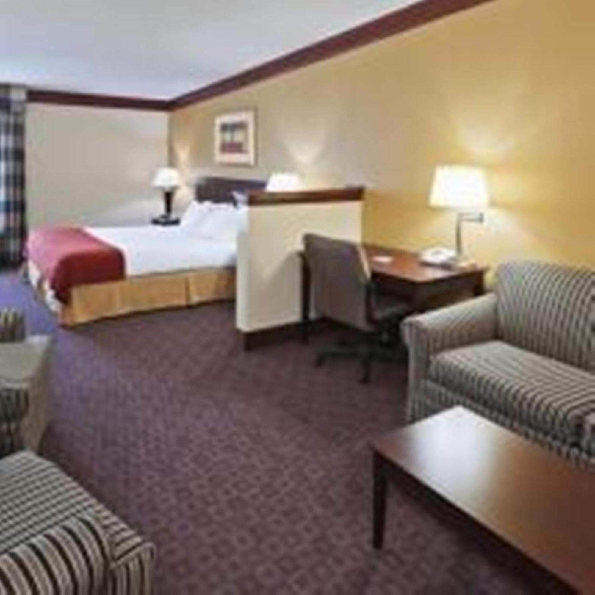 Days Inn & Suites By Wyndham Tahlequah Exterior foto